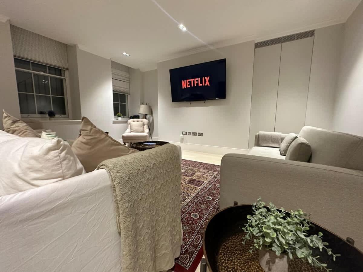 Sg, Chic Covent Garden Apartment London Eksteriør billede